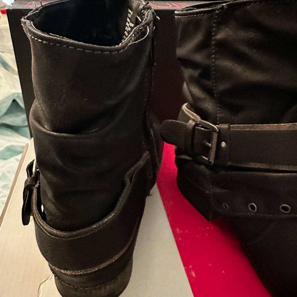 📦 Austin Trading Company Boots *EXCELLENT USED CONDITION* - Picture 5 of 9